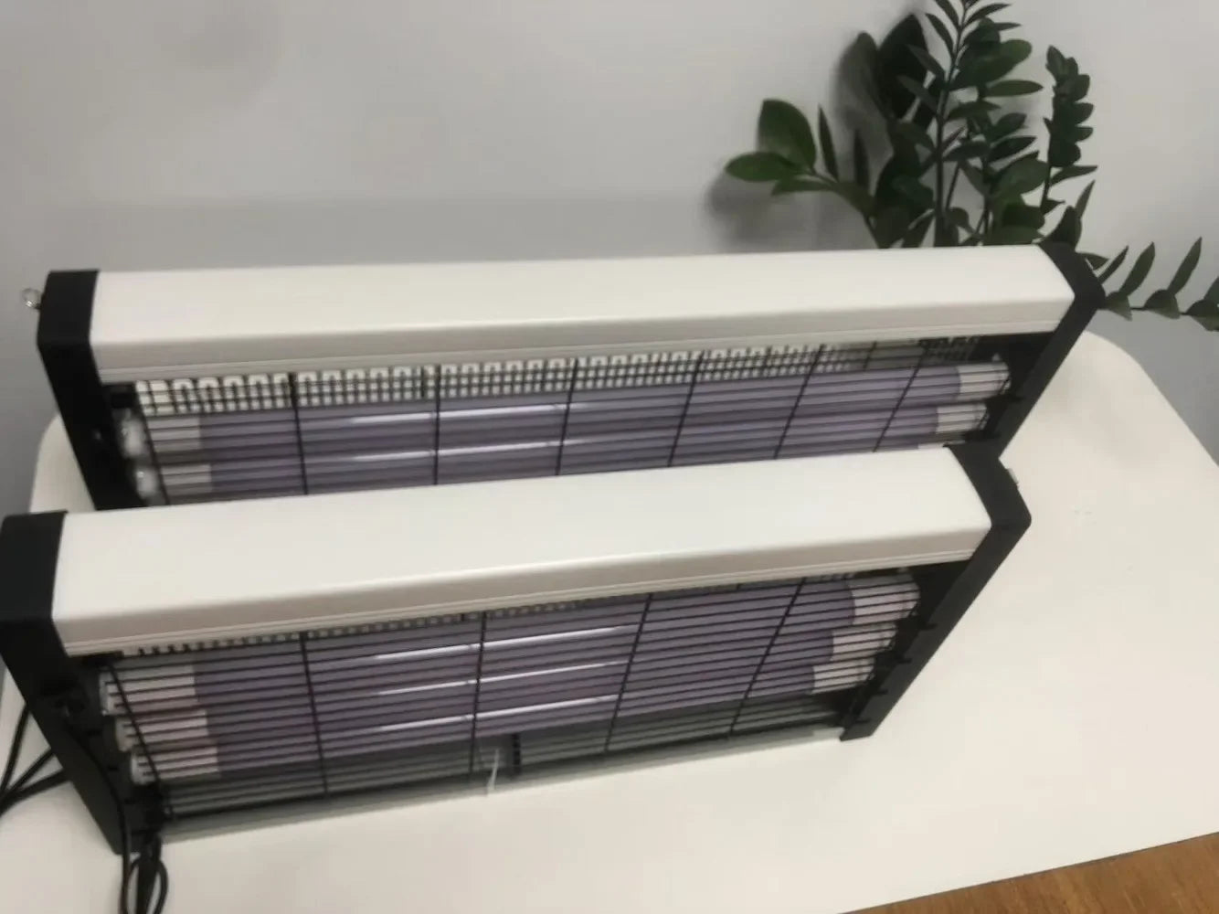 Lámpara antimosquitos LED eléctrica